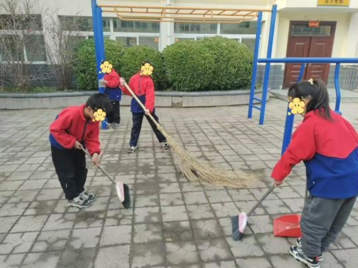 图示, 示意图

中度可信度描述已自动生成